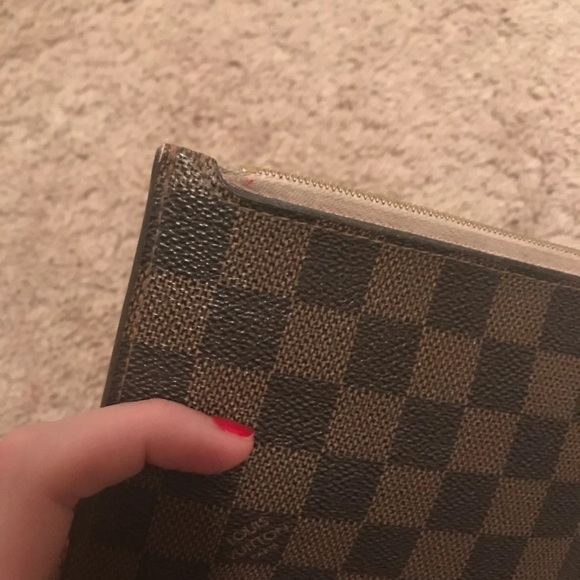 Louis Vuitton Pouch Wristlet Damier Ebene - Picture 6 of 8